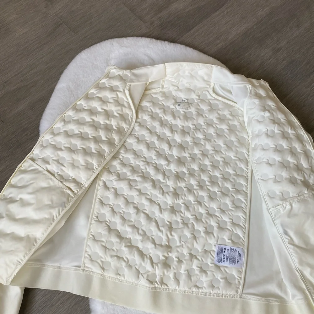 Nike Aeroloft Running Jacket - Picture 6 of 7